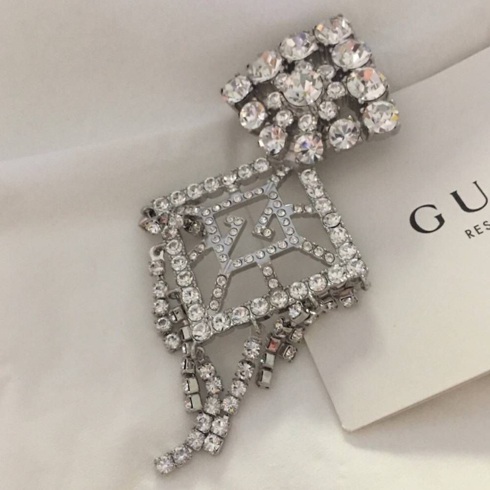 Gucci GG1 Crystal Add on jewels ONLY for shoes beanies:shoes not Included. - Picture 5 of 6